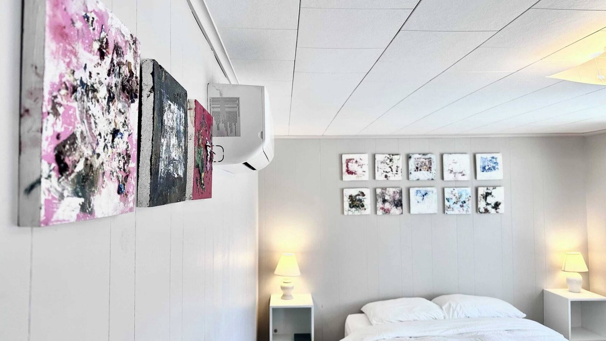Indian River Apartment | Star Gate Room 4 - The Michelle Jacobs