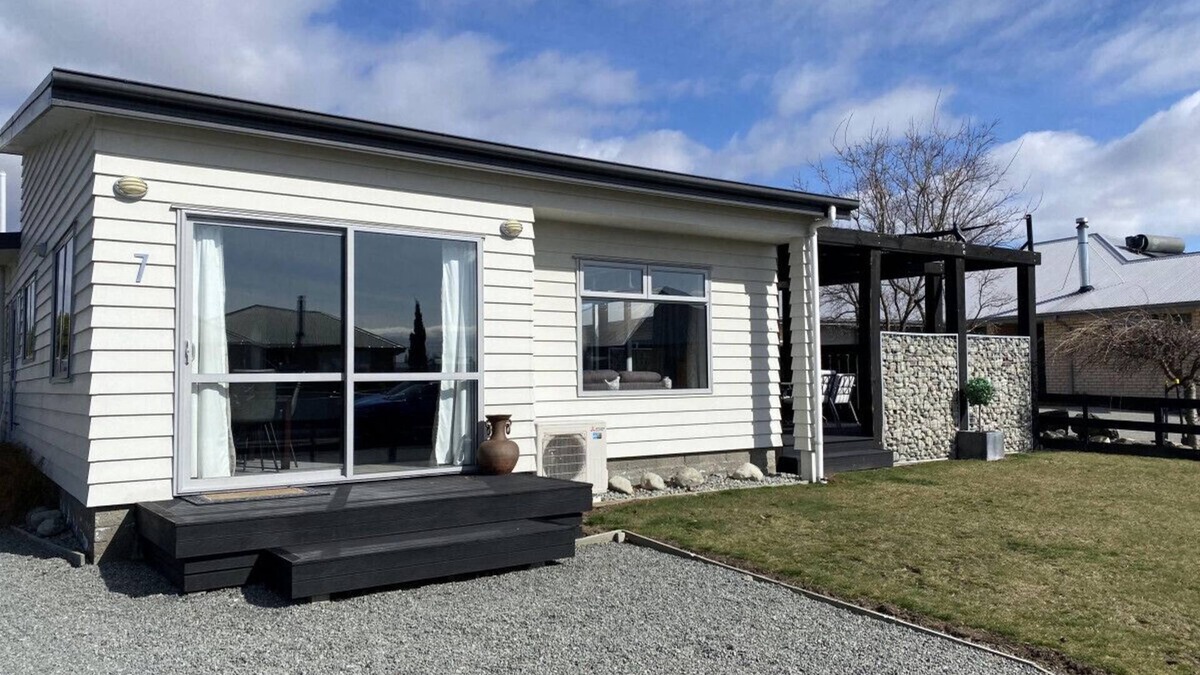 Twizel Apartment | Star Gaze on Rhoboro Rd