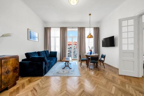 Praga Apartment | Stara Praga Apartment - Top Location, Balcony - by Rentujemy