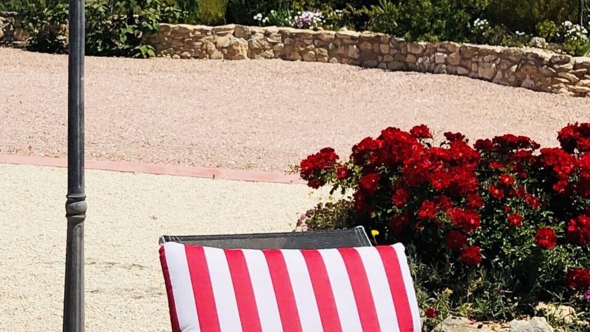 Pinoso Villa | Starfall Hacienda Nestled in the beauty of the Spainish countryside