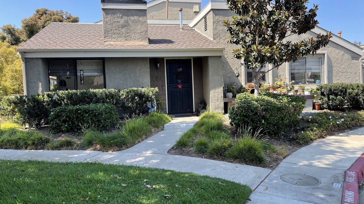 Westside Costa Mesa Condo | Starfish Cove