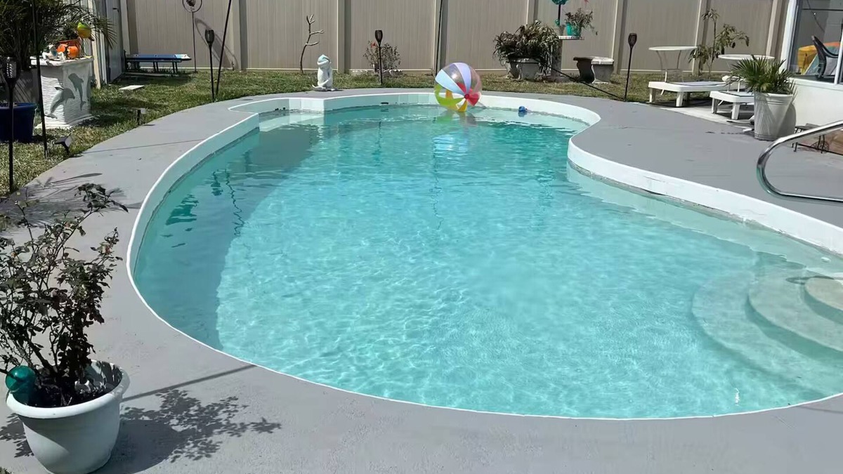 Daytona Beach House | Starfish Kisses, beautiful pool home, 8 min from beach, 12 min to speed way.