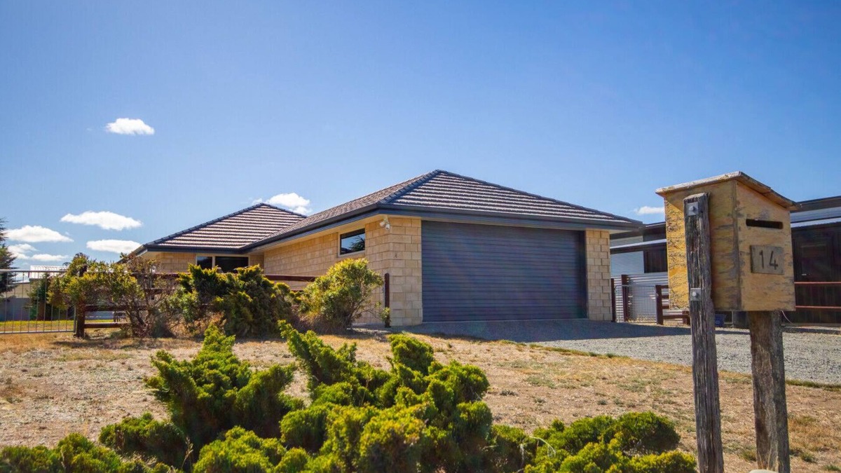 Twizel House | Starlight Haven, Twizel.