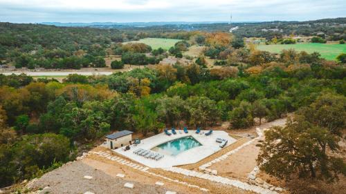 Canyon Lake House | Starlight Horizon Cabin K - Pet-Friendly Texas Hill Country Cabin Near Canyon Lake - Pool, Stargazing & Group Getaways - Sleeps 8