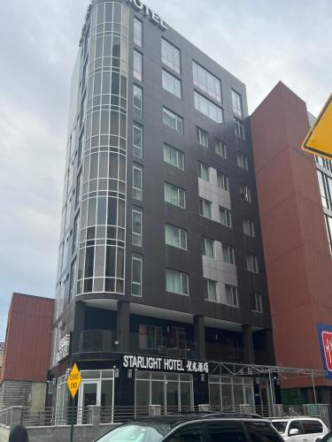 Queens Hotel | Starlight Hotel Near LGA Airport