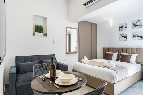 Larnaca City Centre Apartment | Starlight Studio