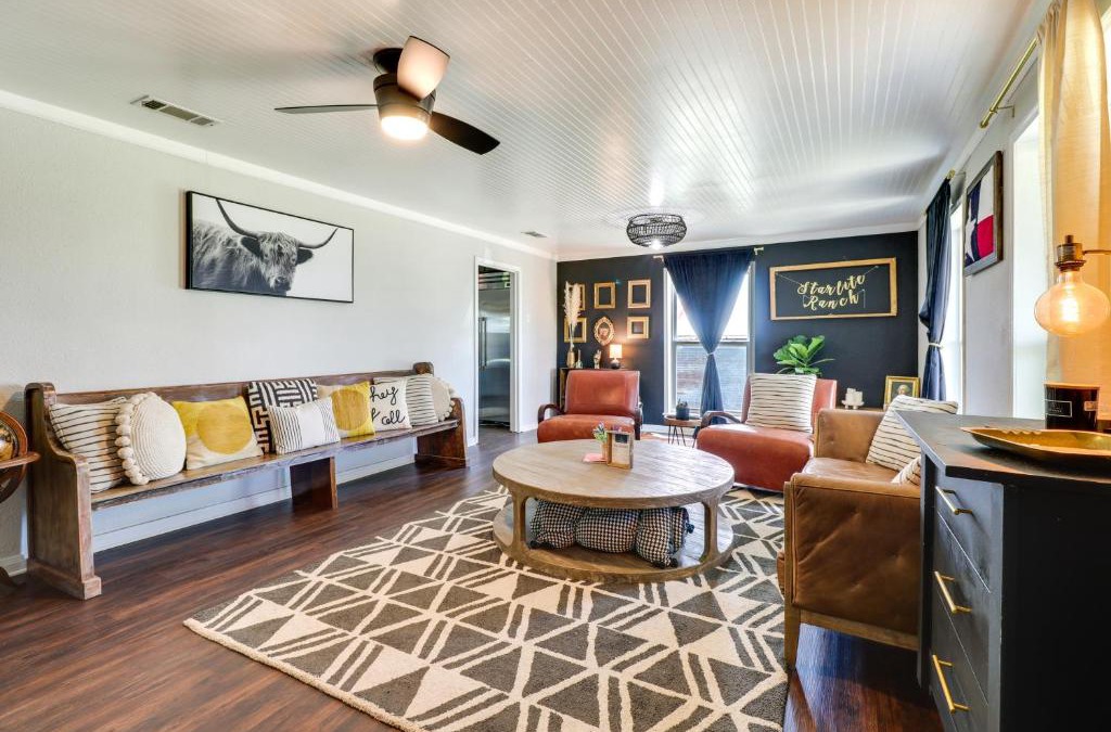 Lorena House | Starlite Ranch 2 Acres with Views about 18 Mi to Waco