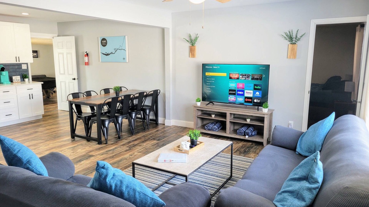 Ottawa House | Starved Rock Retreat! Game room, King Bed, Pet Friendly!