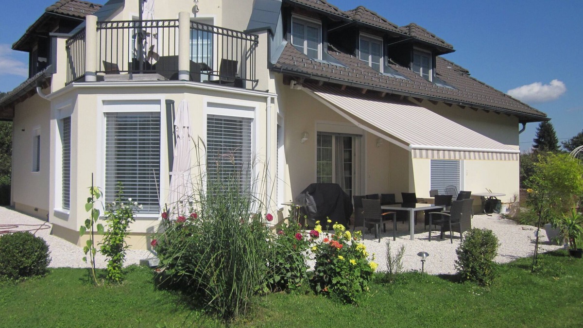 Rosenbach Apartment | State-of-the-art new, large apartment, up to 6 people, family-friendly, free beach!
