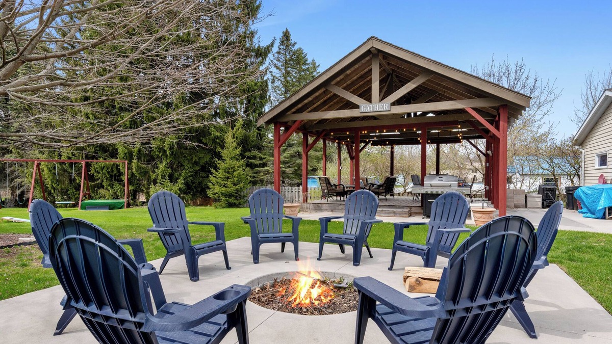 Sheboygan House | State Park w/Orchard Style Yard & Pavilion
