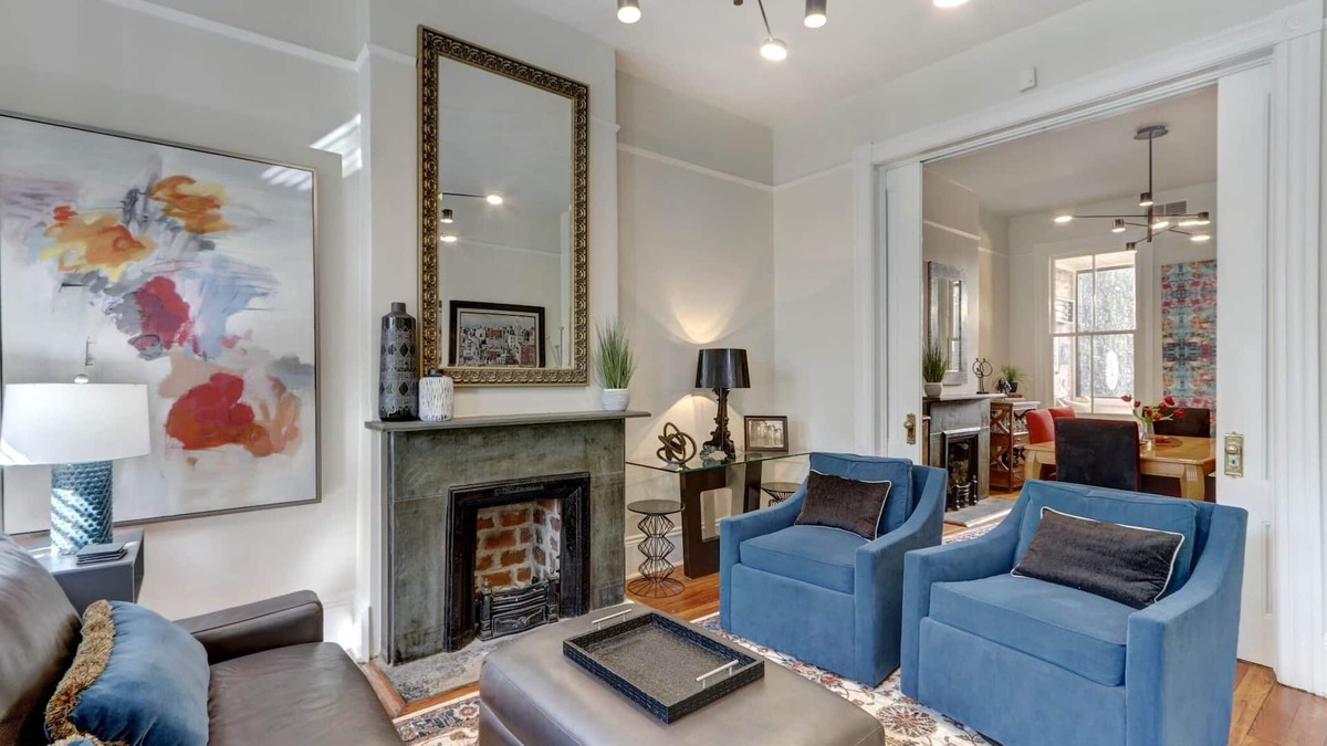 Historic District - North House | State St Victorian - 2 car Garage-steps to Broughton-Pets welcome