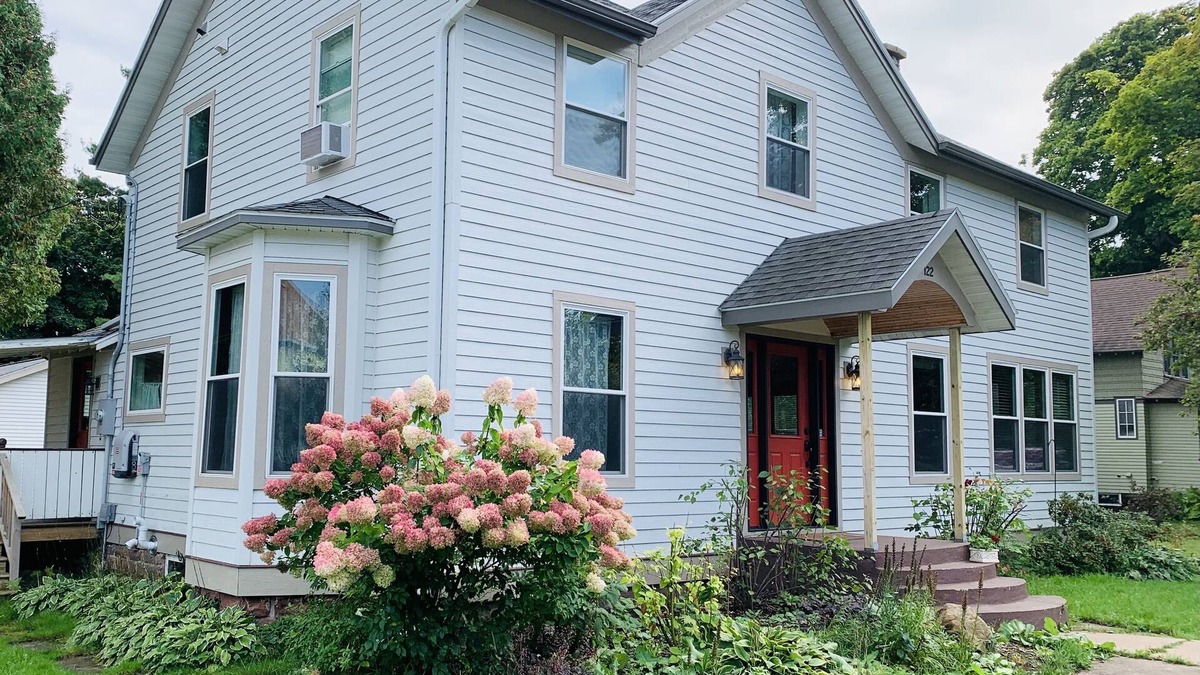 Washburn House | Stately home in Washburn