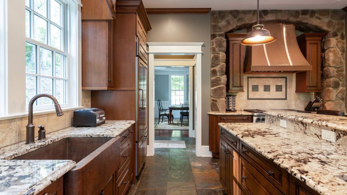 Hot Springs House | Stately, Pet-friendly luxury home with pool table and WiFi