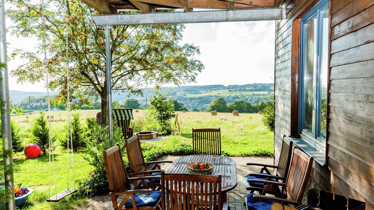 Michelbach Villa | Stately villa with garden