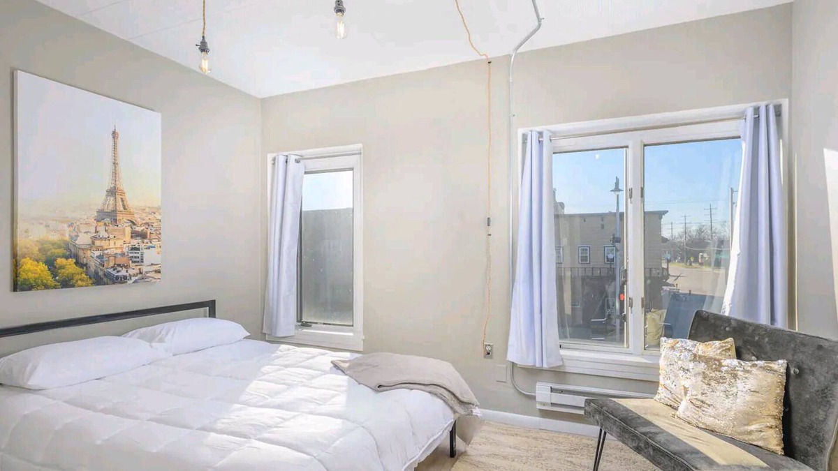 Appleton Apartment | Stateview 201 - Downtown 2 Bedroom Apartment