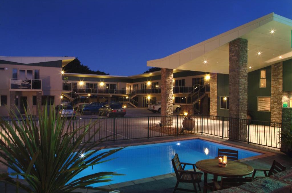 Fenton Street Hotel | STAY 284 Rotorua - Refurbished Modern Accommodation
