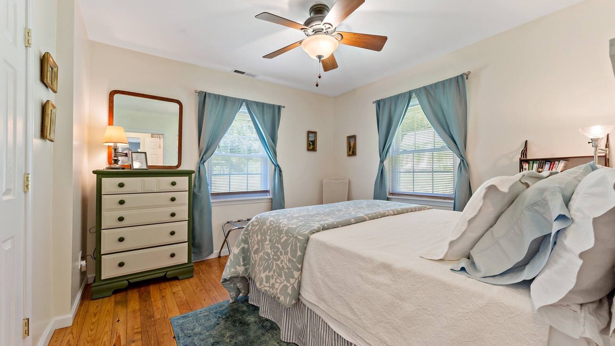 Old Fort House | Stay and Play @ Railway Rest, near AVL, trails, falls