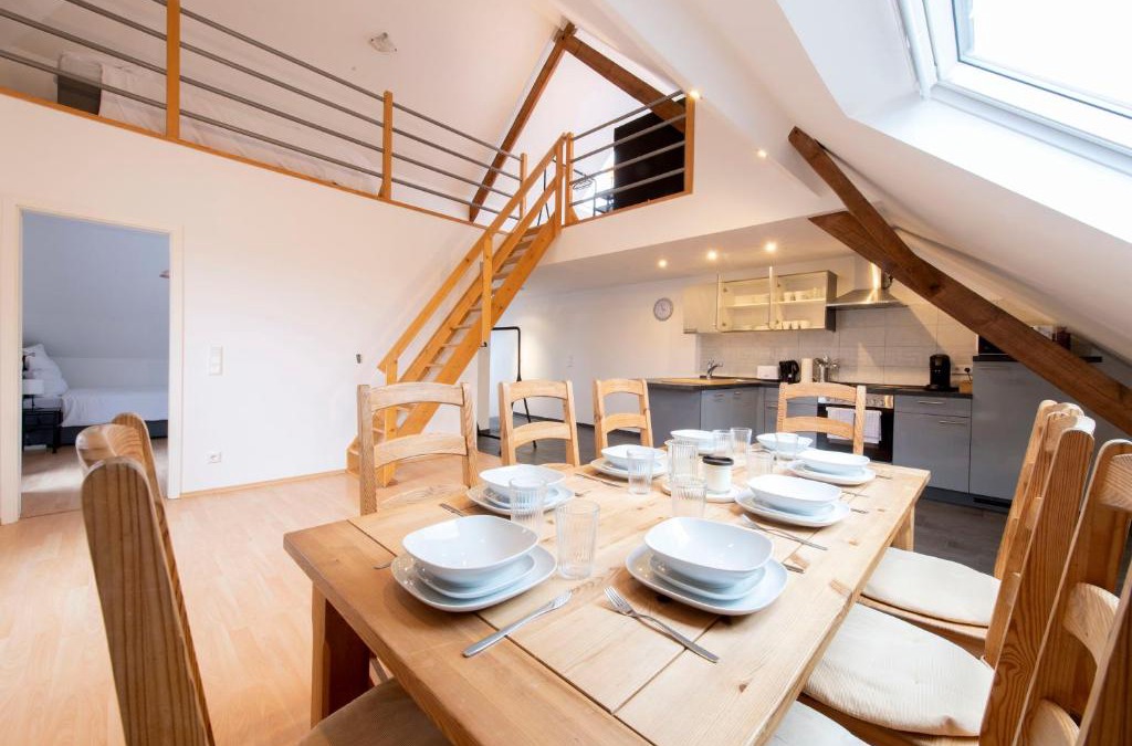 Till-Moyland Apartment | Stay and Work Apartment - 8 single beds - Garage