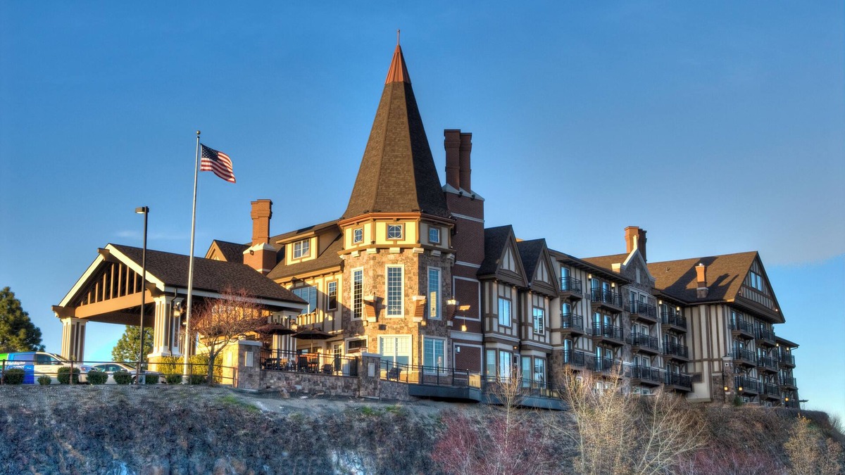 Riverside Hotel | Stay at the Castle on the Rock!
