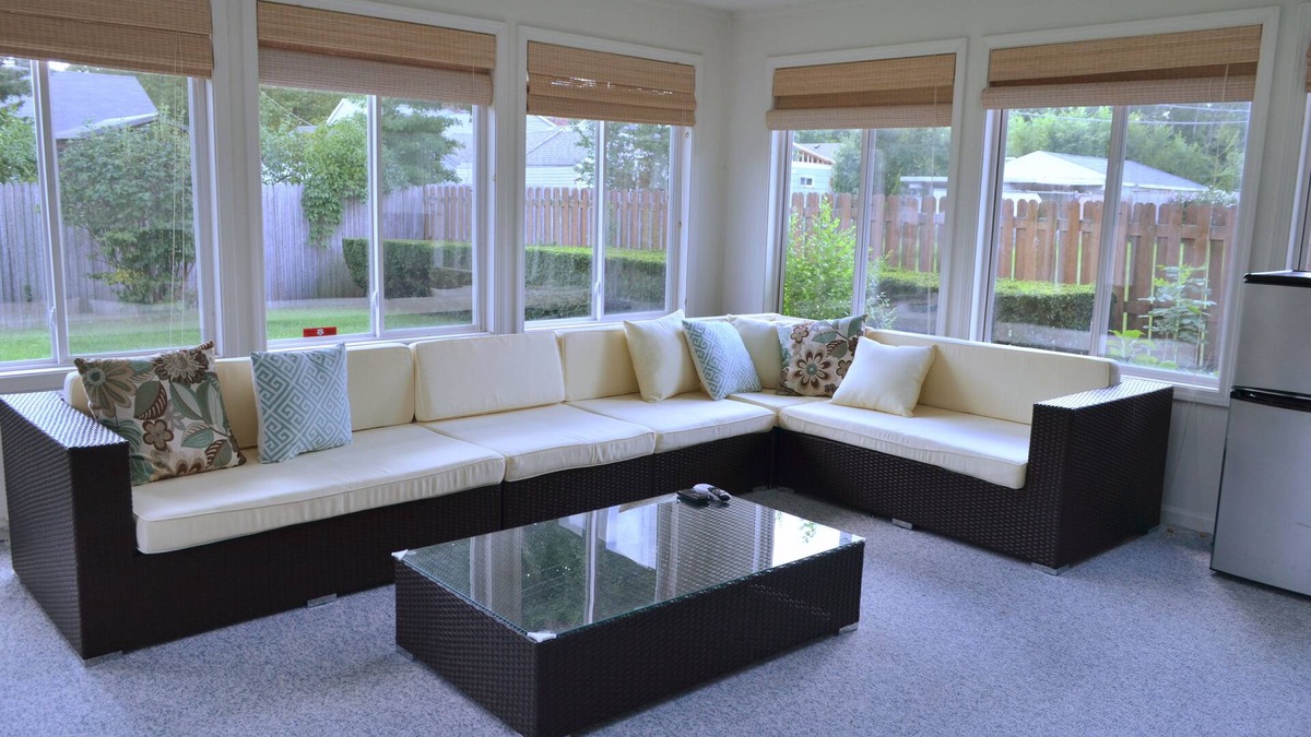 Northeast South Bend House | Stay Comfortable And Stay Close To Campus - Spacious 4 BR & 2 Bath