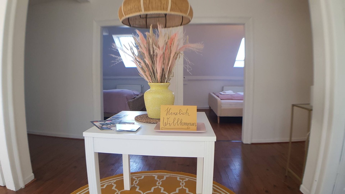 Alzey Apartment | Stay Cozylarge Old Town Appartmentcentralwlannetflix
