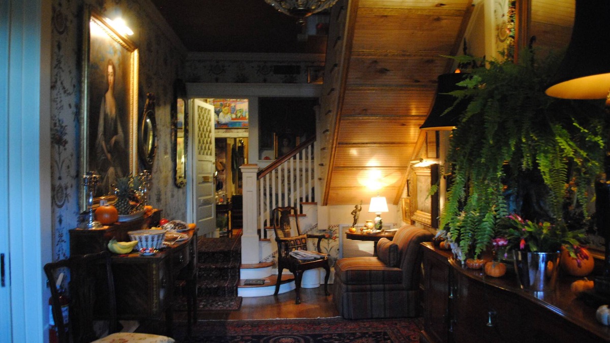 Fairfield Historic District Bed & Breakfast | Stay Fairfield - Fairfield Place and Fairfield Manor Bed & Breakfast