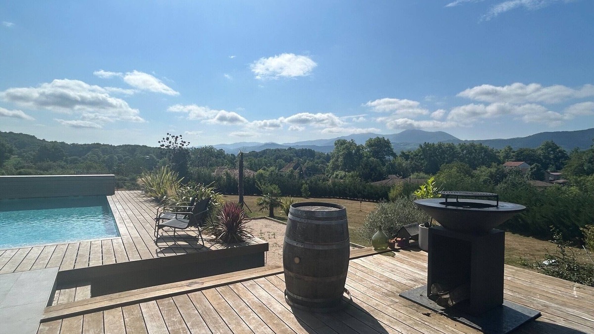 Montjoie-en-Couserans Villa | Stay in a contemporary villa in the heart of the Ariege Pyrenees