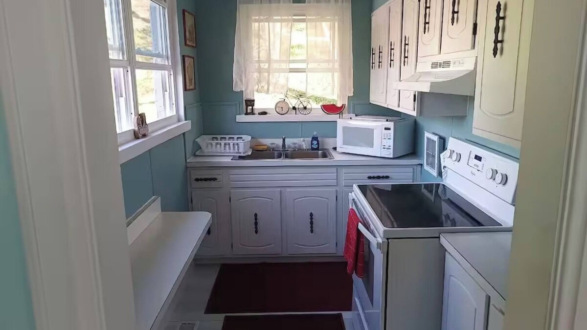 Clendenin Apartment | Stay In A Historic Firehouse