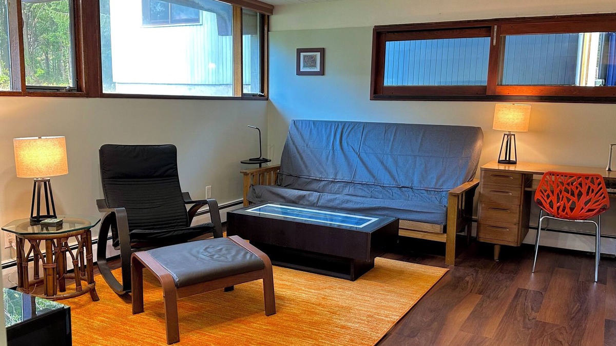 Waterville Apartment | Stay in an historic 1966 deckhouse close to downtown and trails