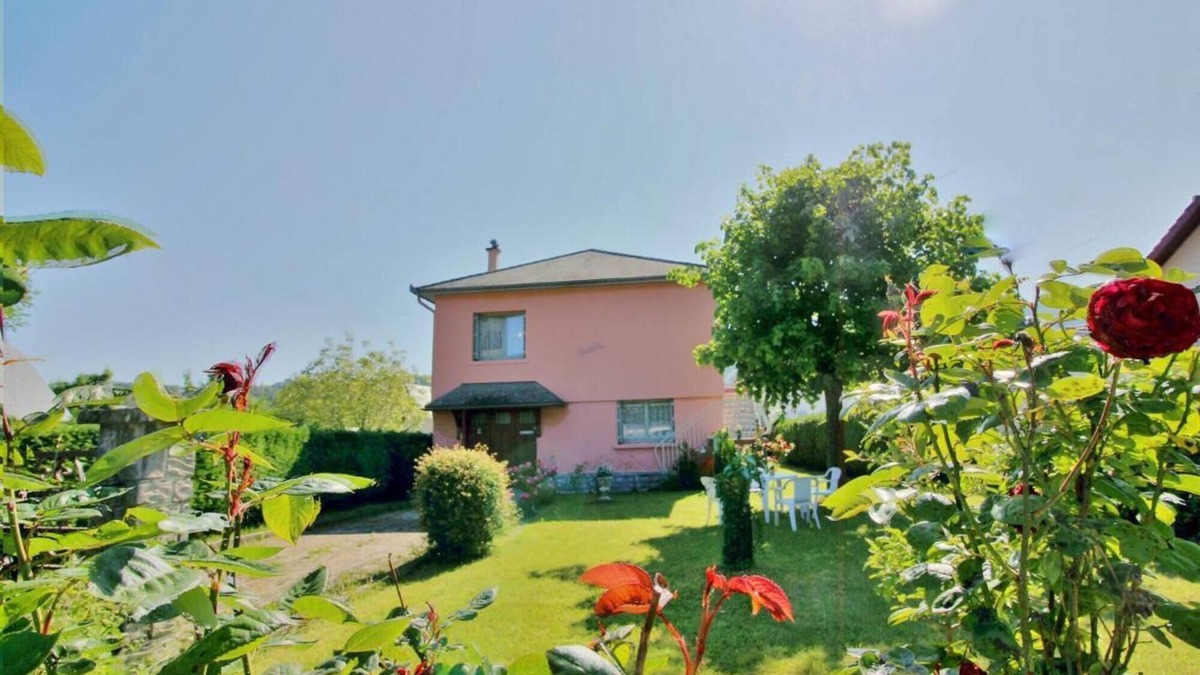 Gerde House | Stay in an Idyllic Setting with Mountain Views in Gerde