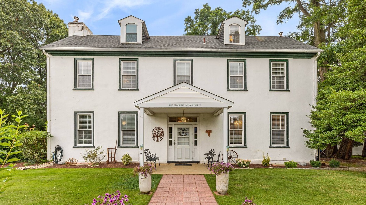 Bensalem Other | Stay in Historic Bucks County FarmhousenSleeps 18 -13 beds, 5 baths, 2 kitchens
