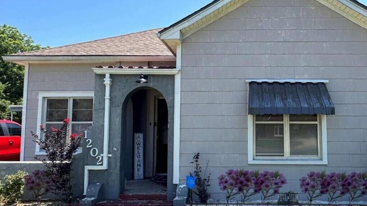 Duncan House | Stay in Our Quaint Cottage Retreat for a Memorable Escape!
