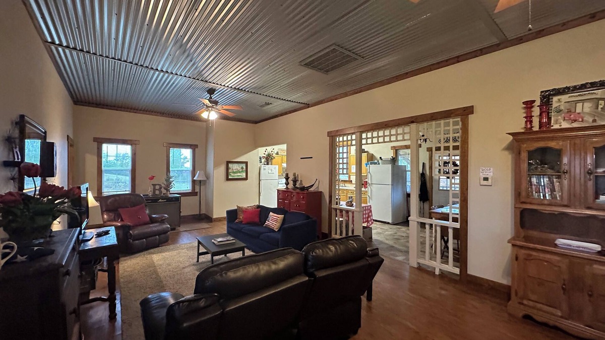 Gillham House | STAY IN PEACE AND HISTORY