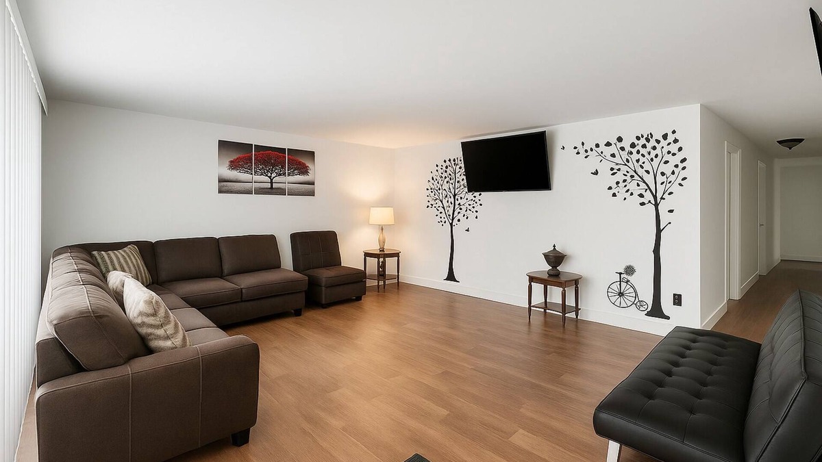 Grandville House | "Stay in Style Downtown Grandville - Discounts for Nurses!"