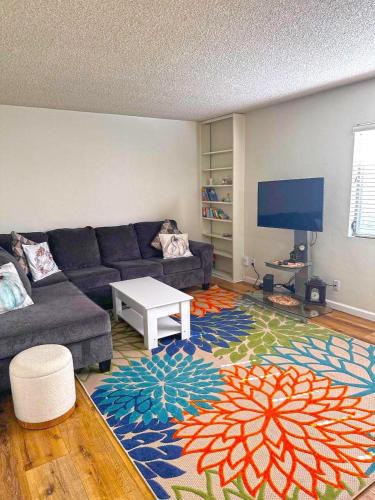 Hillcrest Apartment | Stay in the Heart of Hillcrest!