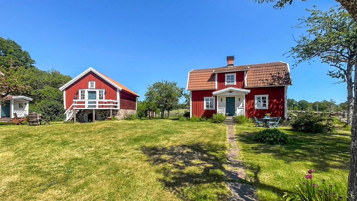 Kristdala House | Stay in this inviting cottage in beautiful natural surroundings