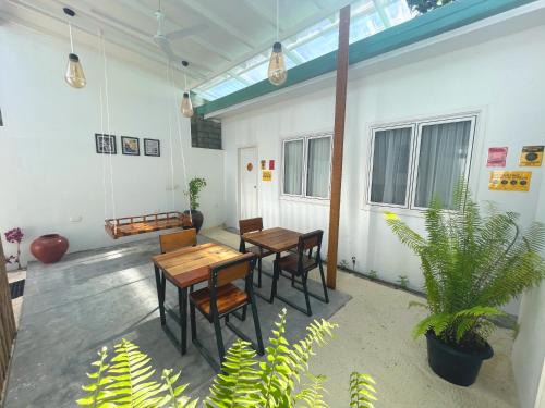 Thinadhoo House | Stay Kora