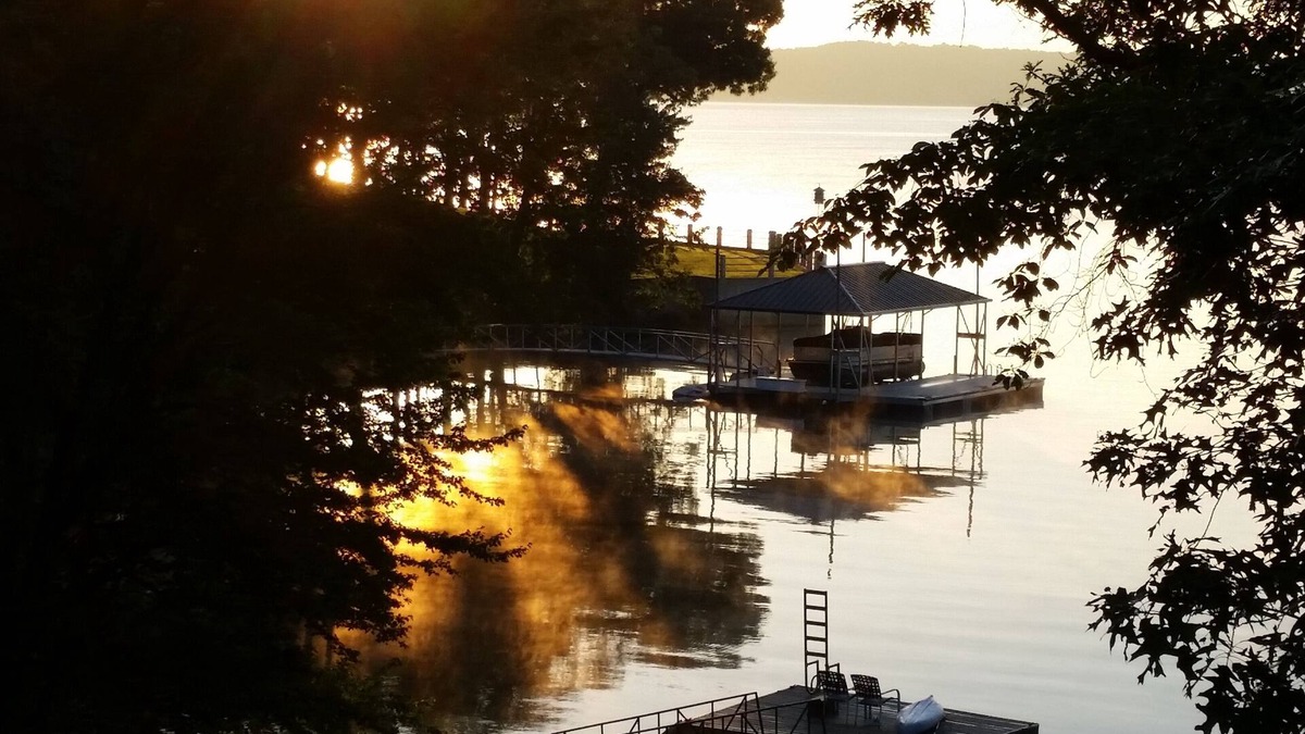 Gilbertsville Condo | Stay on Kentucky Lake at this First Floor Condo