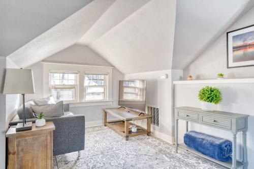 Richmond House | Stay Portland - Luxury Portland Gem! 99 Walk Score, New Remodel
