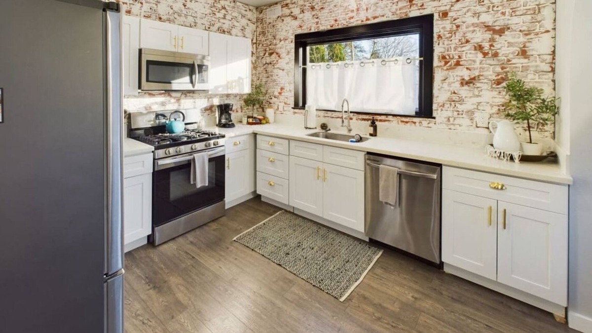 Albany House | Stay right downtown in a renovated historical home
