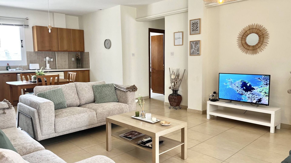 Oroklini Apartment | STAY Sunny Palms Apartment
