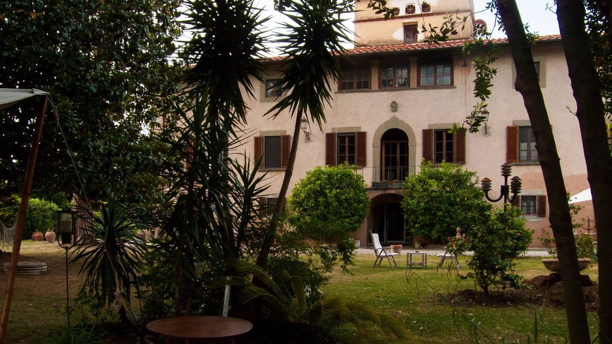 Avane Apartment | Stay, think and relax. 15' drive from Pisa, Lucca and the beach. Classic layout