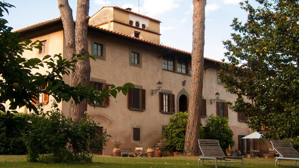 Avane Apartment | Stay, think and relax. 15' drive from Pisa, Lucca and the beach. Extended layout