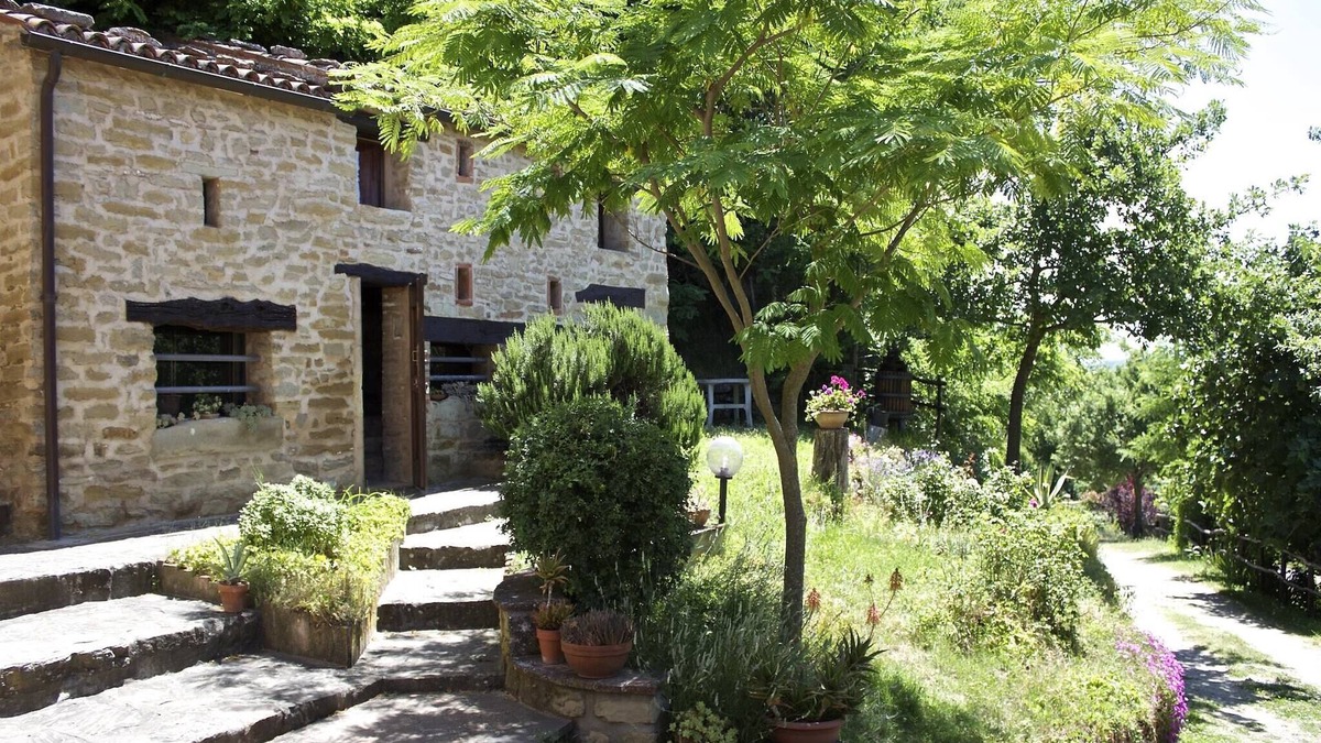 Casalfiumanese Apartment | Stay with Balcony Views