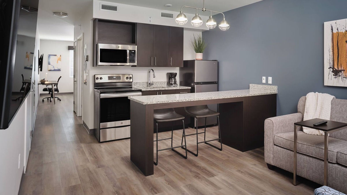 Huntsville Hotel | stayAPT Suites Huntsville