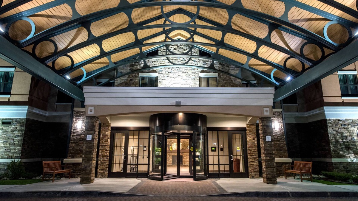 Newtonville Hotel | Staybridge Suites Albany Wolf Rd-Colonie Center by IHG