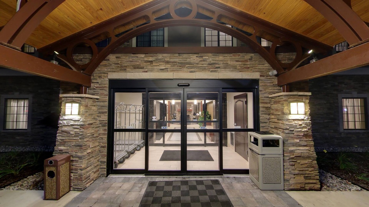 Bryant Pattengill East Hotel | Staybridge Suites Ann Arbor- Univ of Michigan by IHG