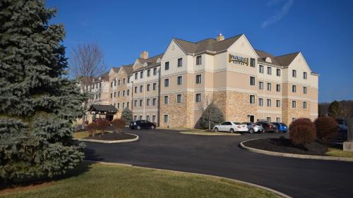 West Chester Hotel | Staybridge Suites - Cincinnati North by IHG