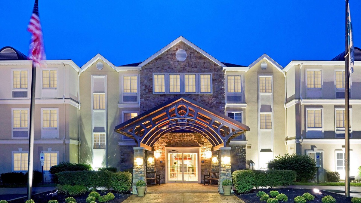 Cranbury Hotel | Staybridge Suites Cranbury by IHG