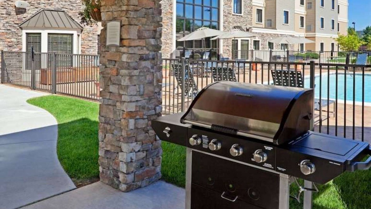 Denton Hotel | Staybridge Suites Denton by IHG